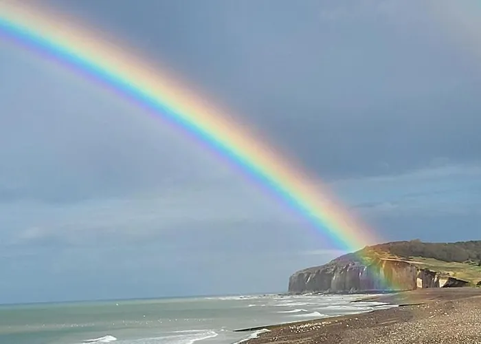 Maison Entre Champs Et Hébergement de vacances *